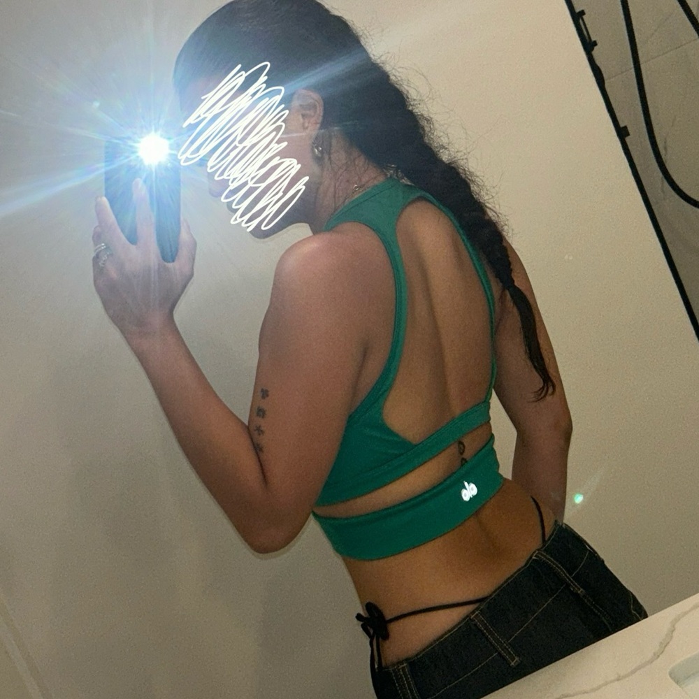 ALO emerald green top